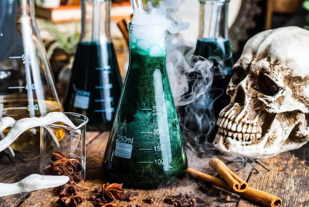 Shimmering Halloween Apple Cider Punch