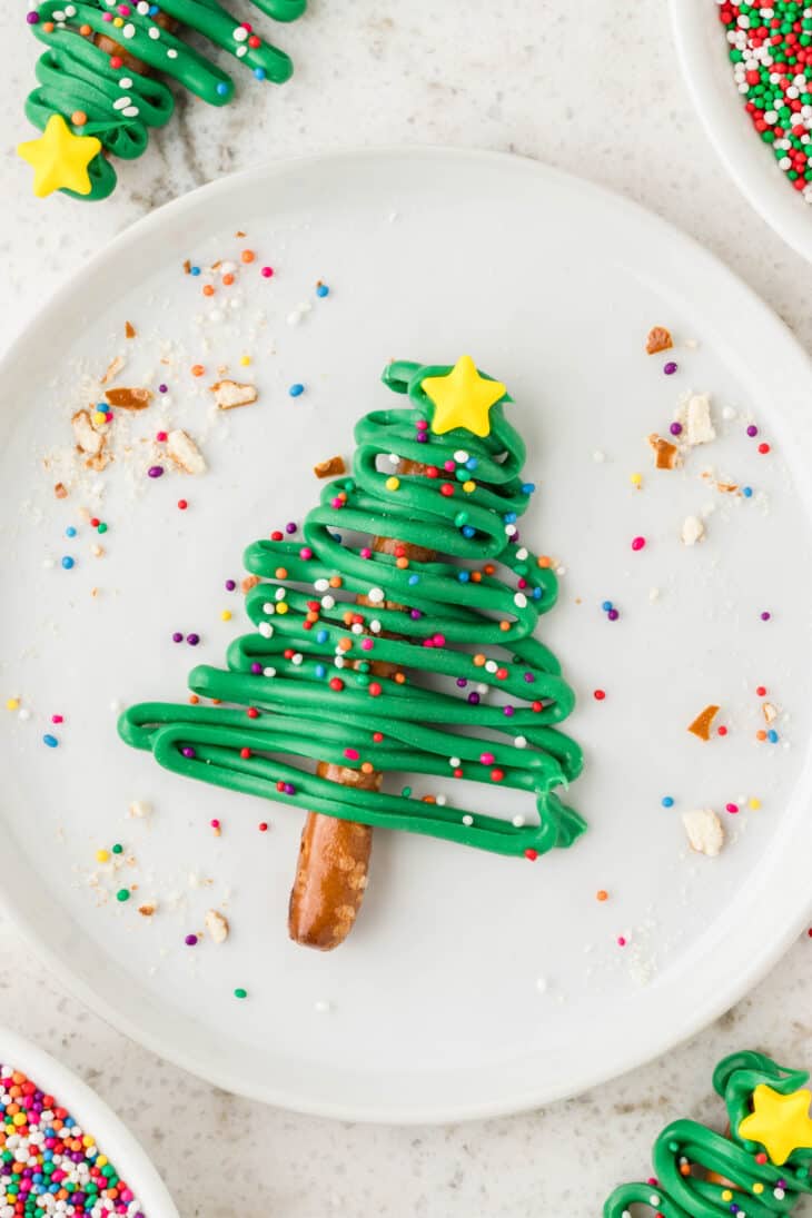 Christmas Tree Pretzels