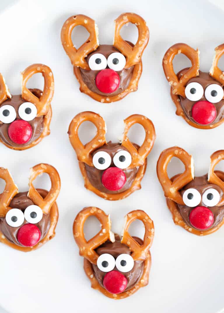 Easy Rolo Pretzel Reindeer