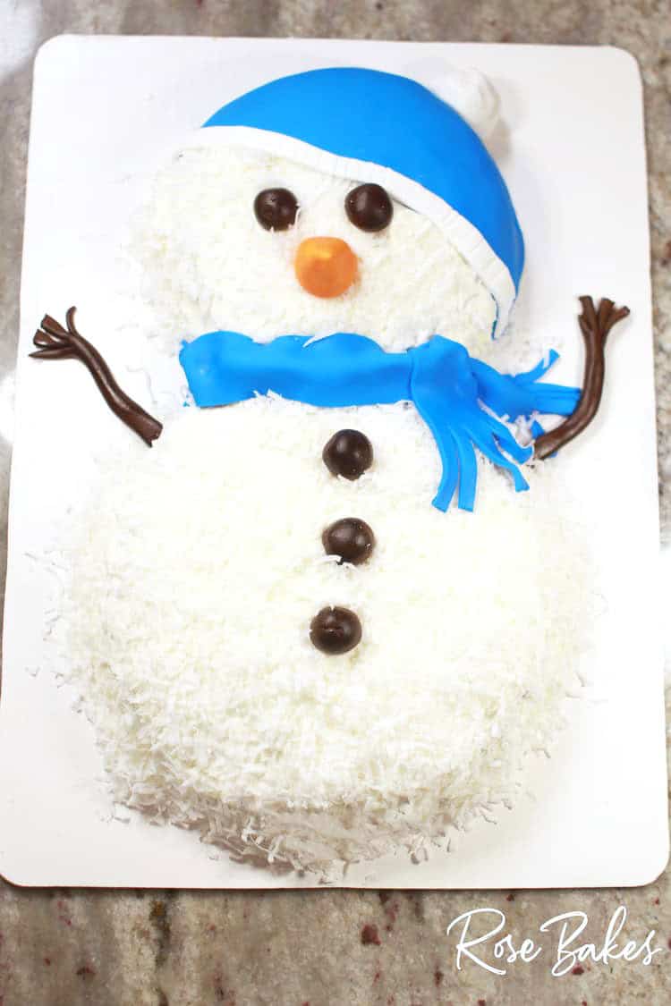 Easy Snowman Cake (With Video)