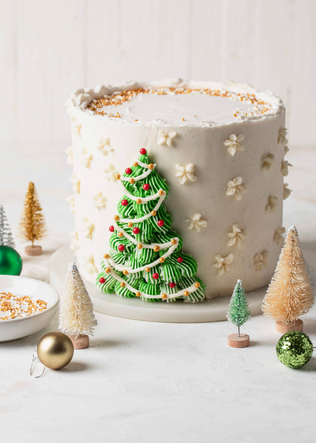 Simple Christmas Cake Ideas