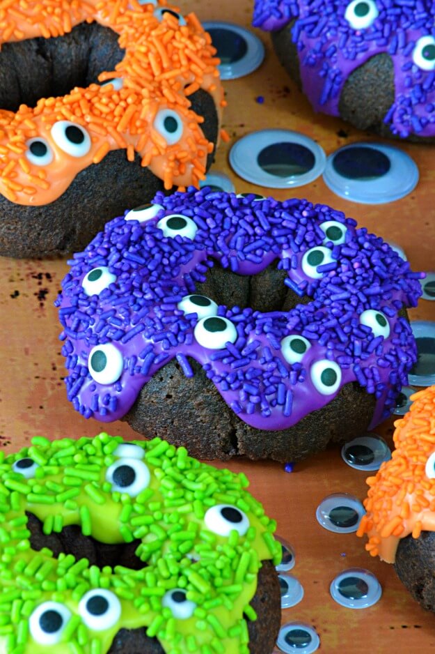 10 Minute Eye Of Newt Halloween Donuts