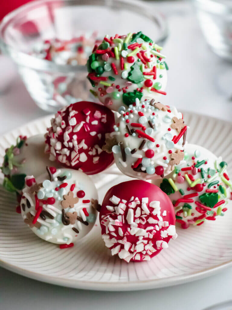 Gingerbread Cake Pops