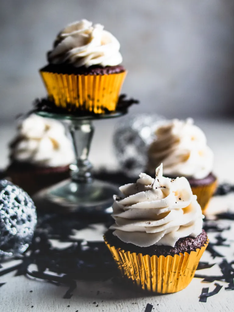 Gluten-Free New Year's Coffee & Cream Cupcakes