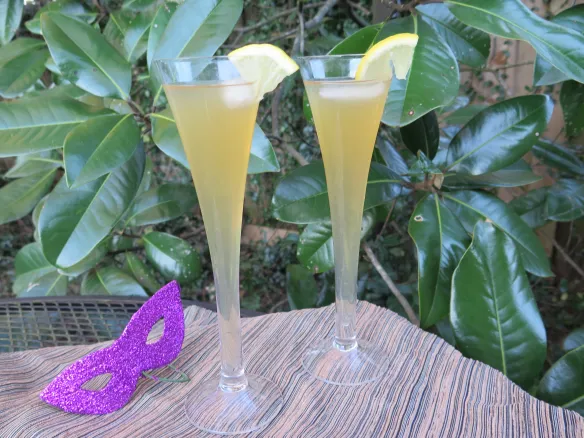 Sour Grapes Cocktail&nbsp;