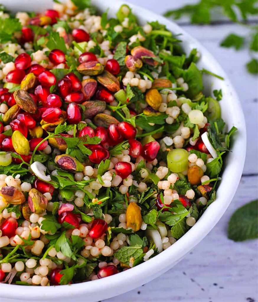 33 Easy Christmas Salad Ideas - Mica Restaurant
