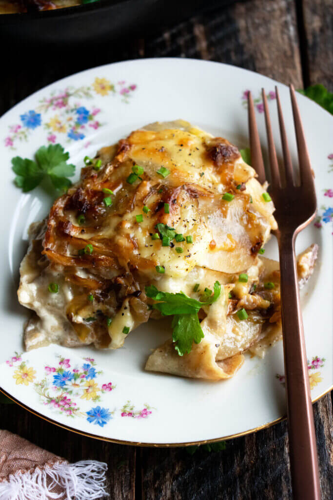 Irish Scalloped Potatoes With Cabbage & Cheddar