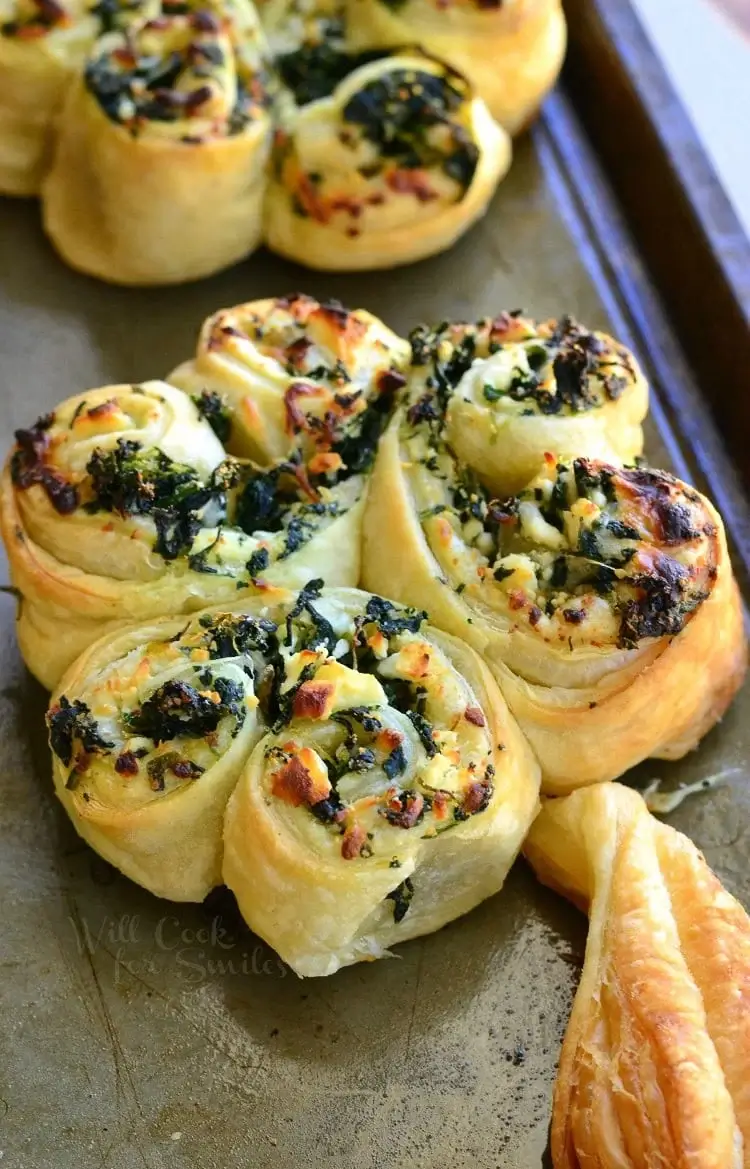 Spinach And Feta Pastry Shamrock
