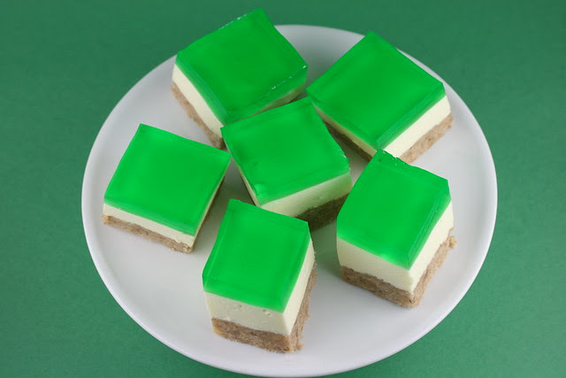 St. Patrick's Day Jello Cream Cake