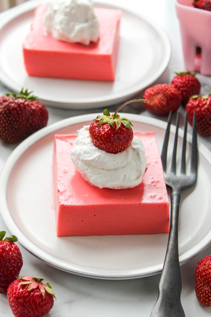 Strawberry Pear Jello Bars