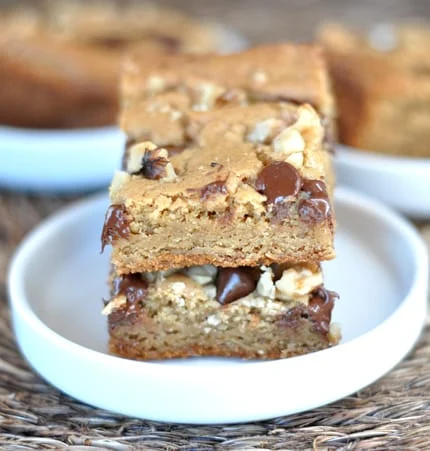 Walnut Chocolate Chip Blondies