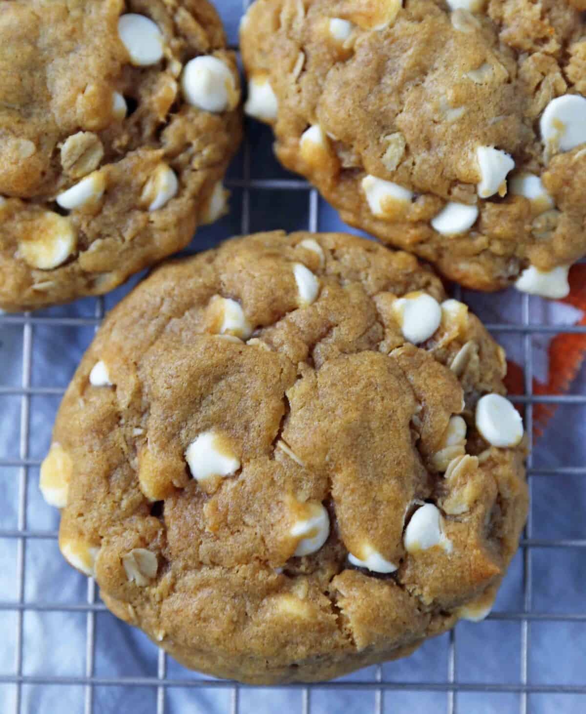 Pumpkin White Chocolate Chip Cookies