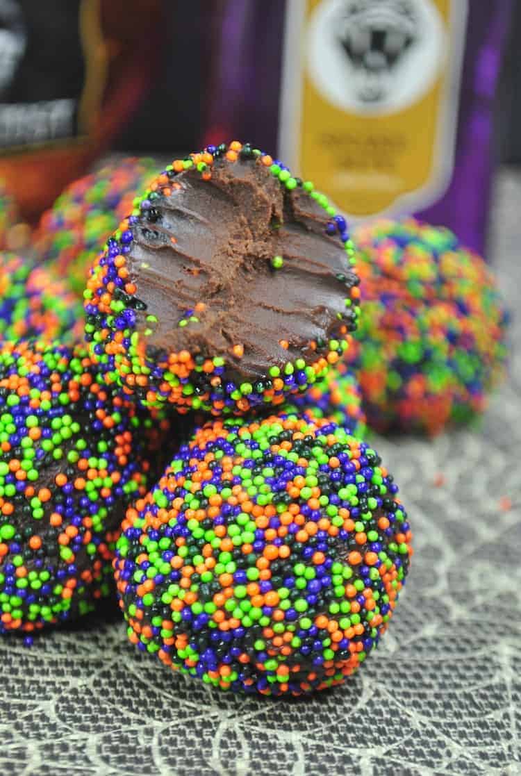 Adorable Halloween Chocolate Truffles