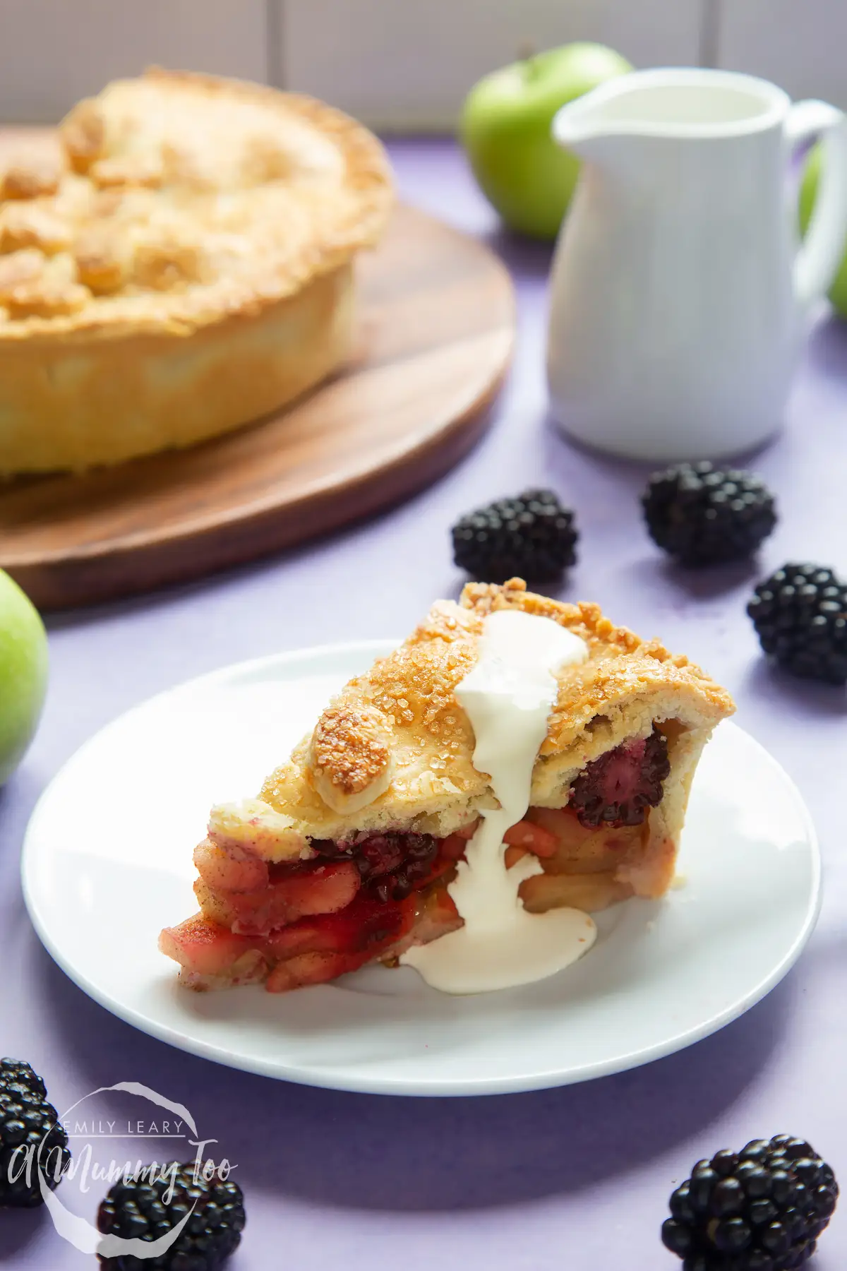 Apple And Blackberry Pie