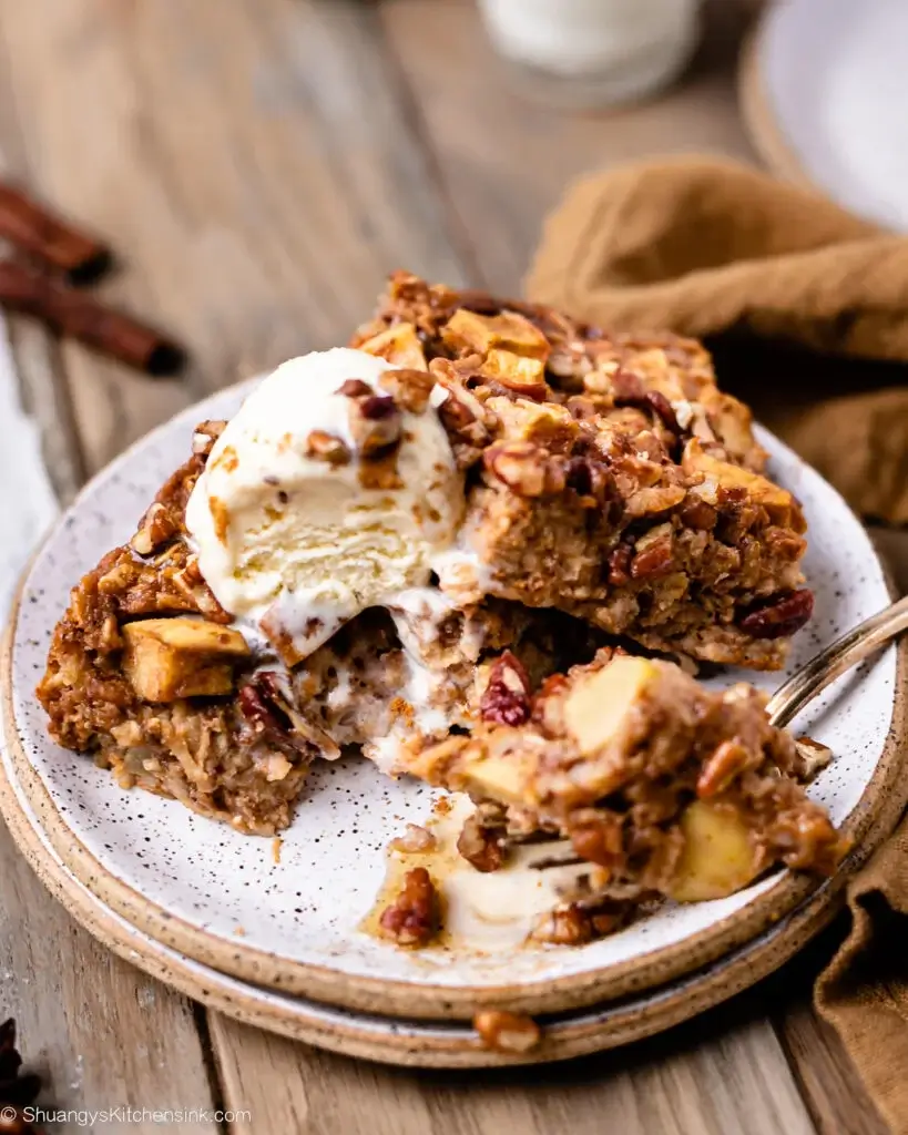 Apple Butter Oatmeal Bake
