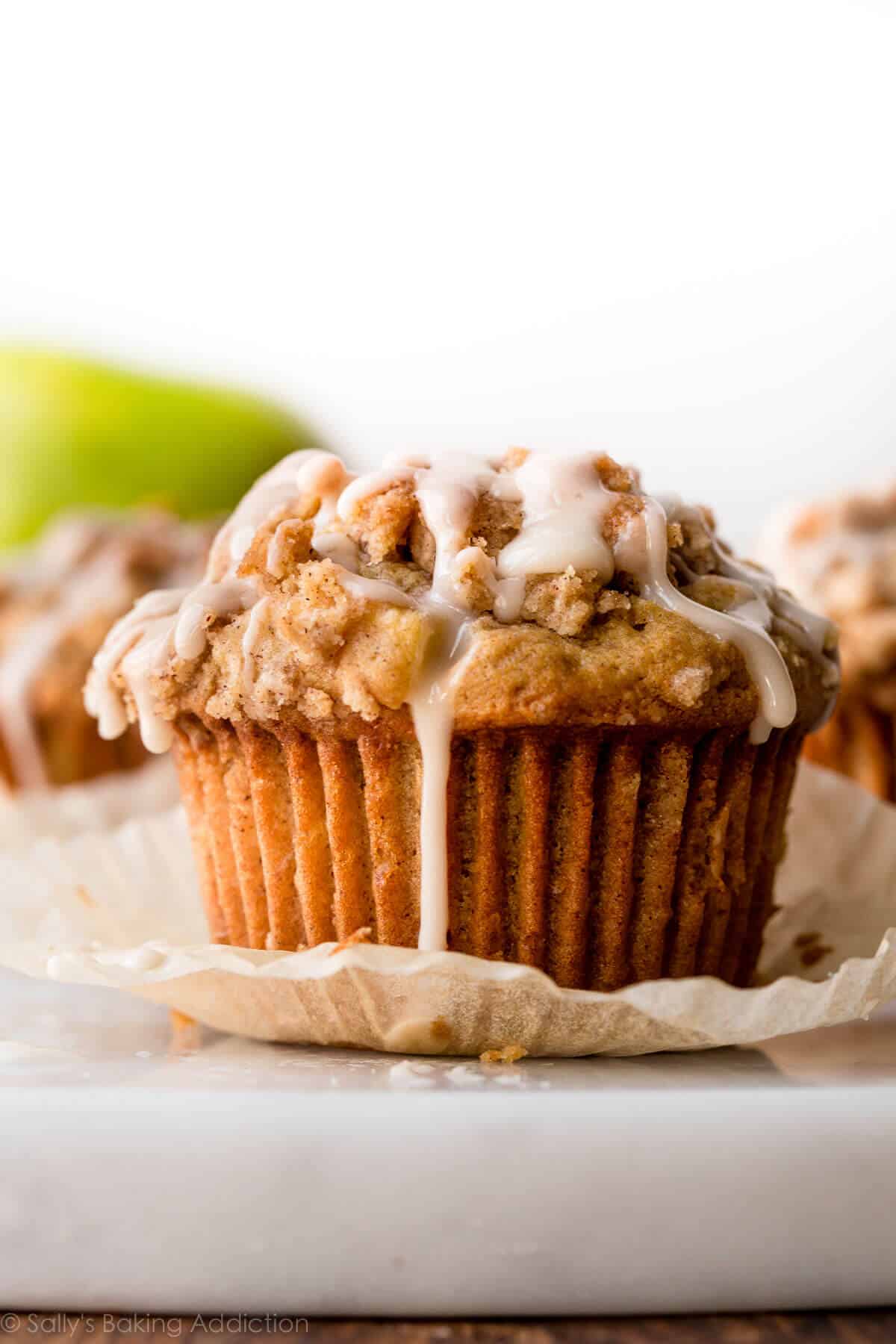 Apple Cinnamon Crumb Muffins