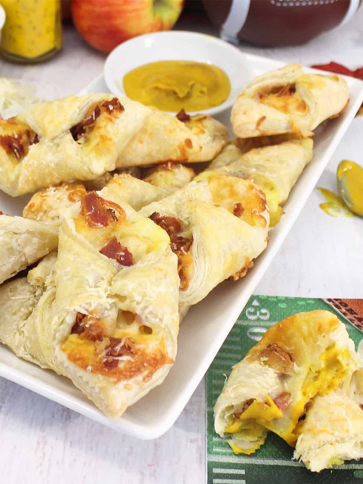 Cheesy Apple Bacon Bundles