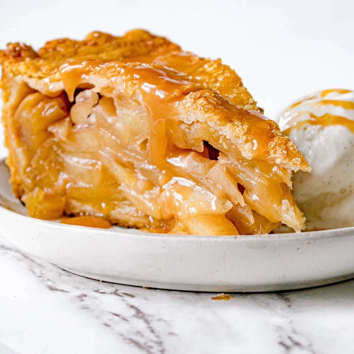 Deep Dish Caramel Apple Pie