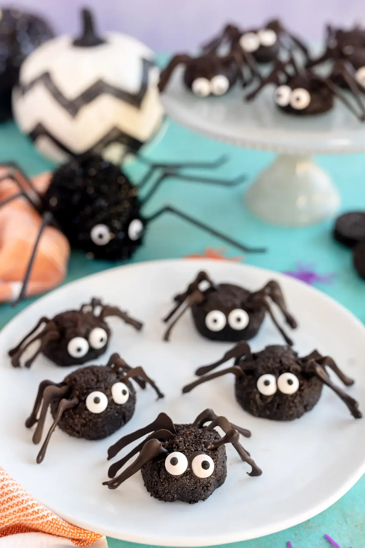 Easy Oreo Spider Balls