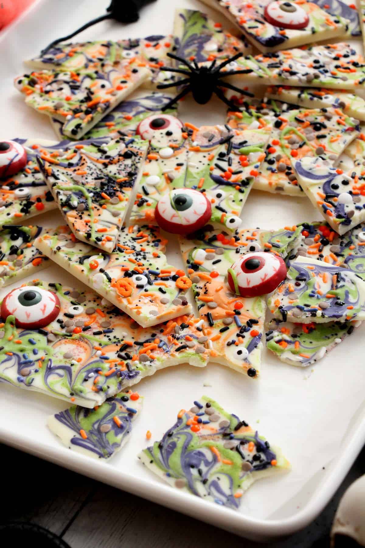 Halloween Bark With White Chocolate 