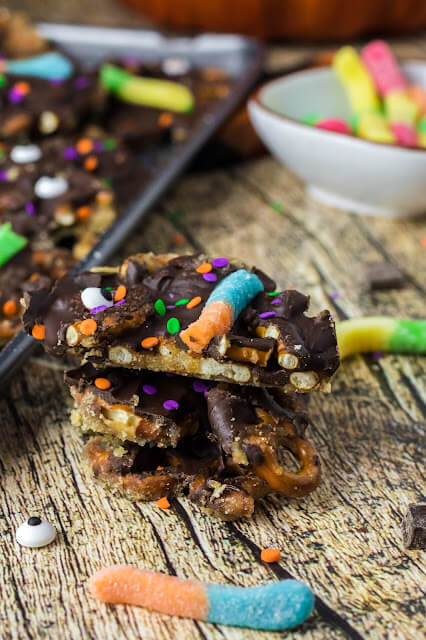 Spooky Halloween Pretzel Toffee