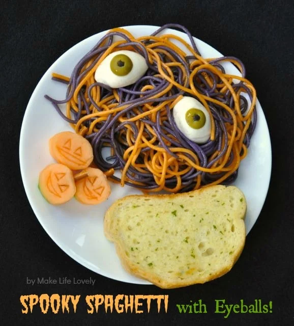 Spooky Spaghetti With Eyeballs Pasta