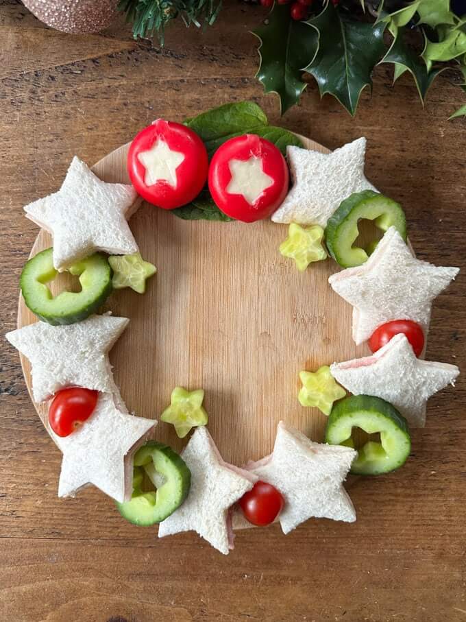 Christmas Sandwich Wreath