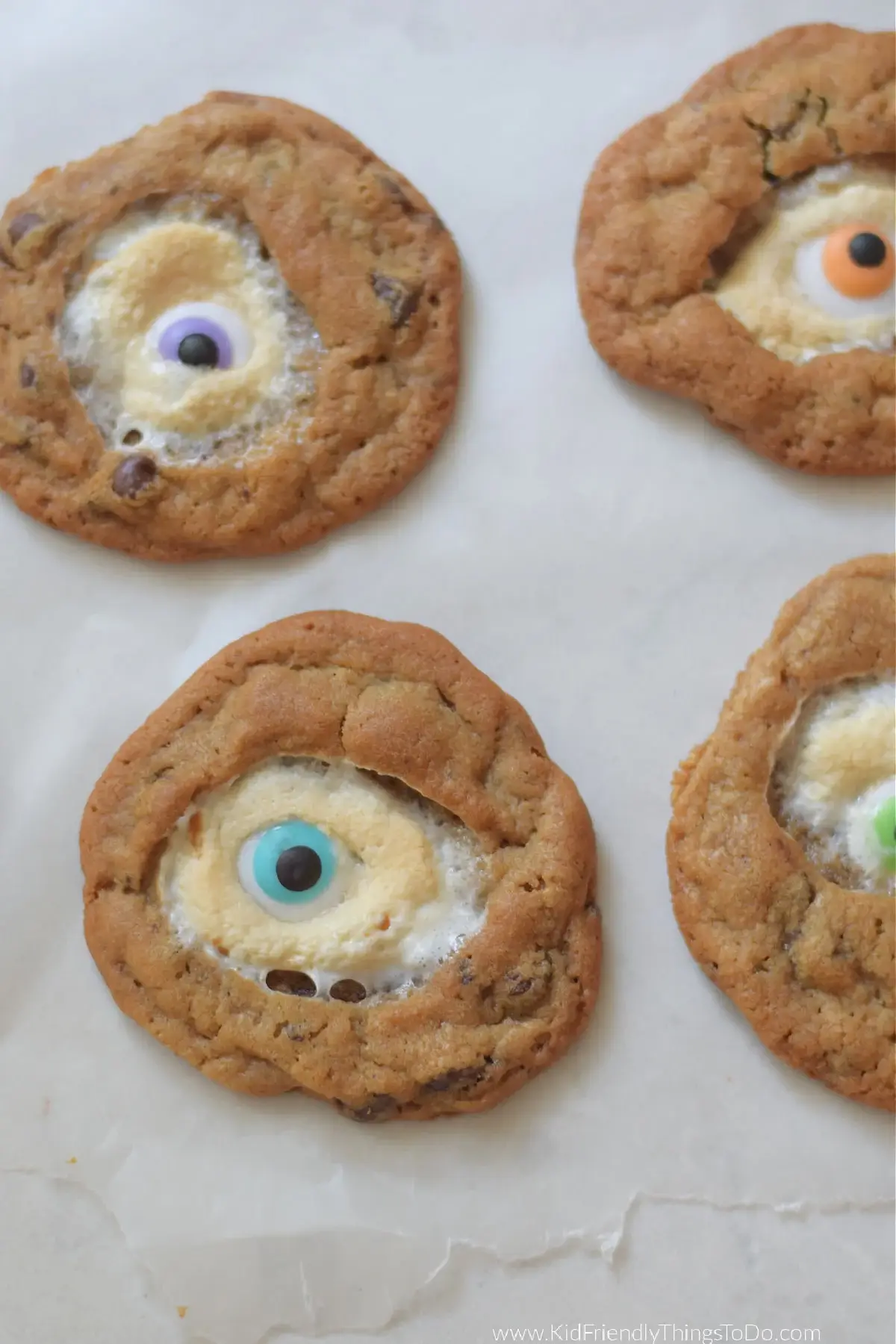 Eyeball Chocolate Chip Cookies