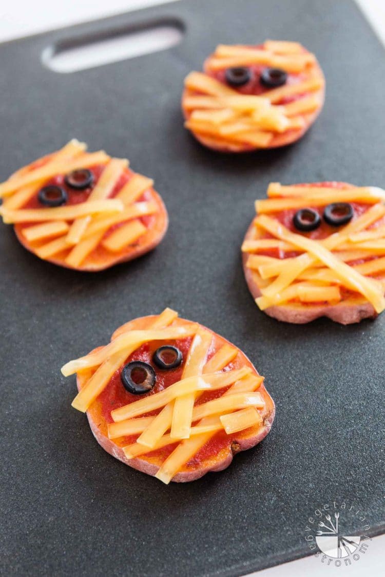 Halloween Potato Pizza Mummies