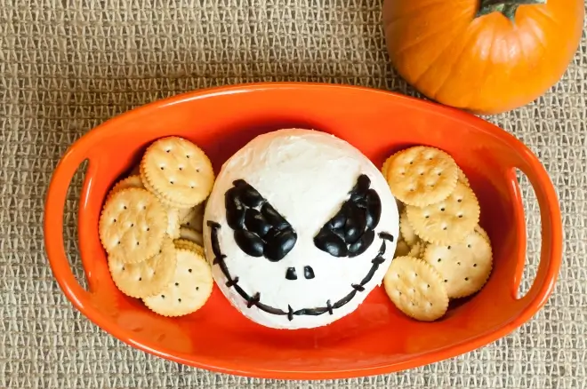 Jack Skellington Bacon Ranch Cheese Ball&nbsp;