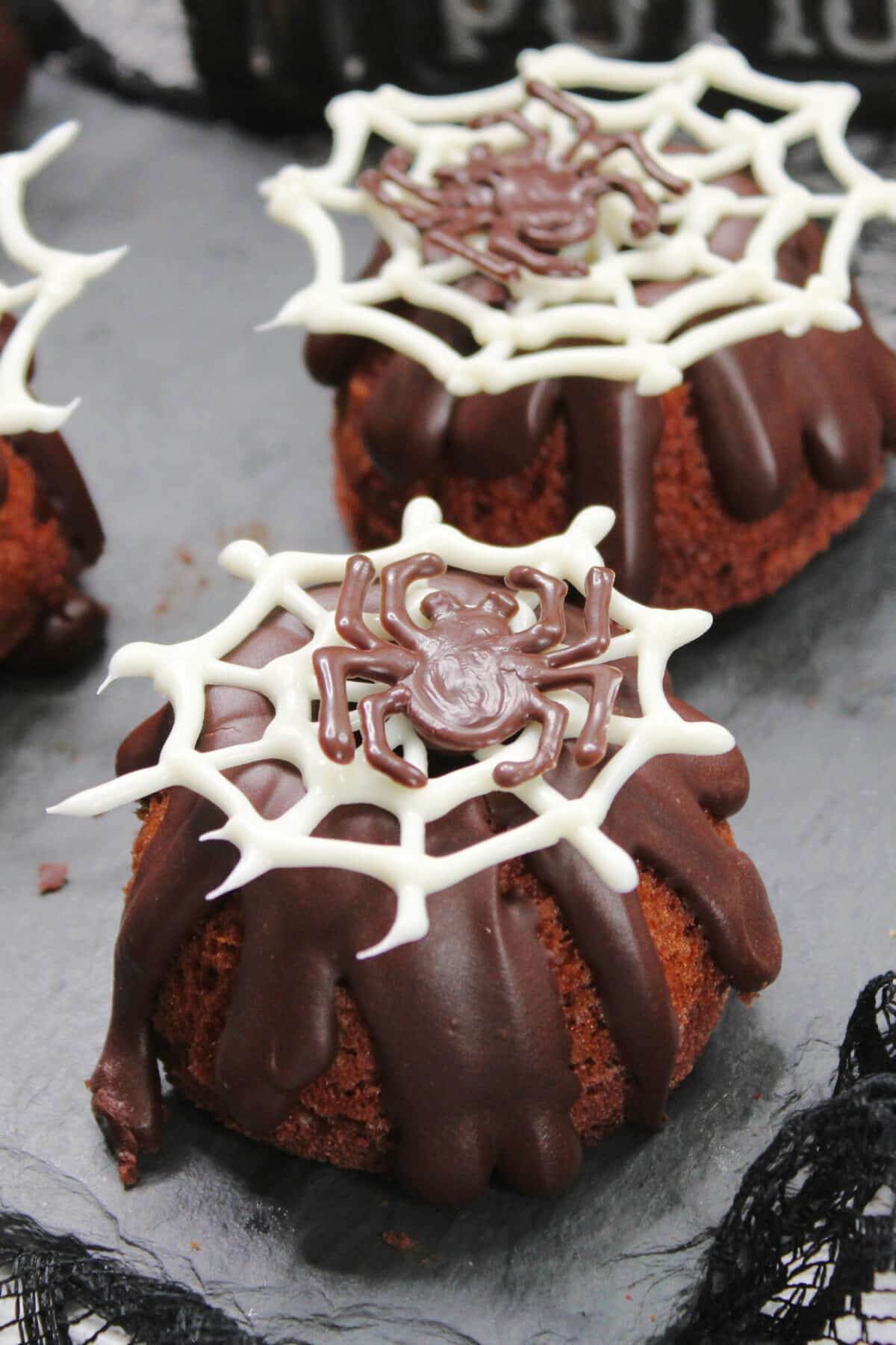 Mini Spider Bundt Cakes