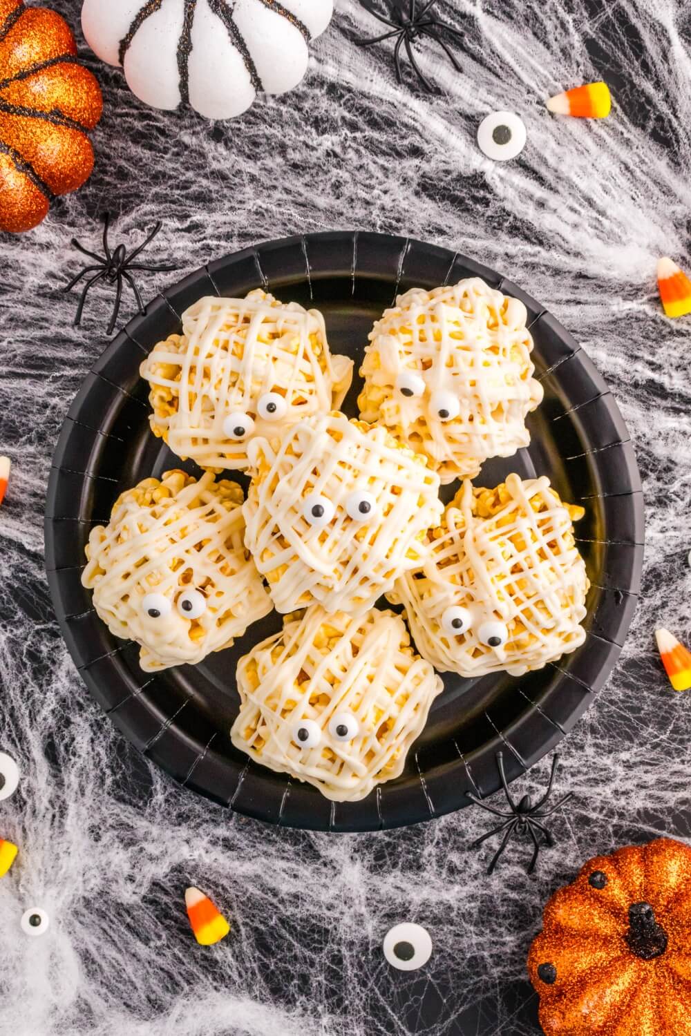Mummy Halloween Popcorn Balls