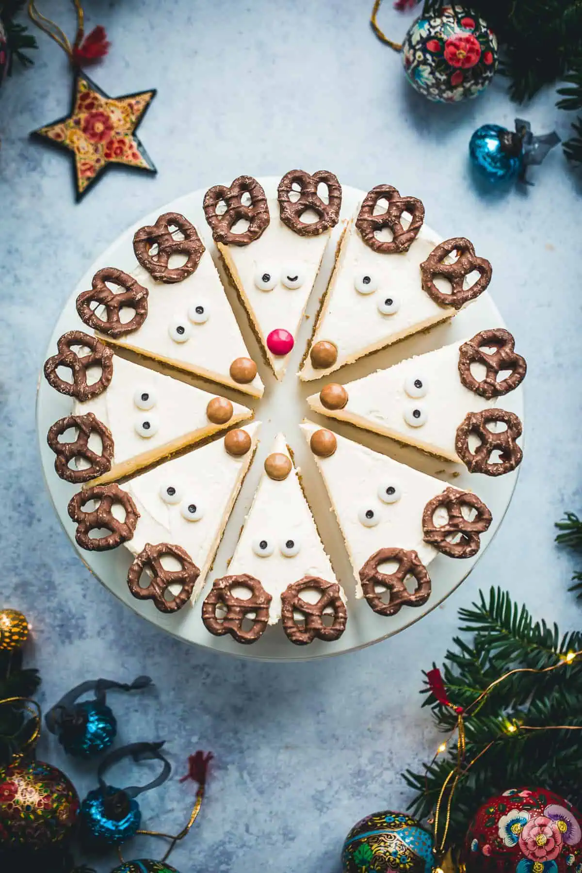 No-Bake Reindeer Christmas Cheesecake