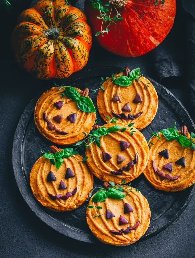 Roasted Pumpkin Hummus Jack-O'-Lantern Sandwiches (Vegan & Gluten-free)