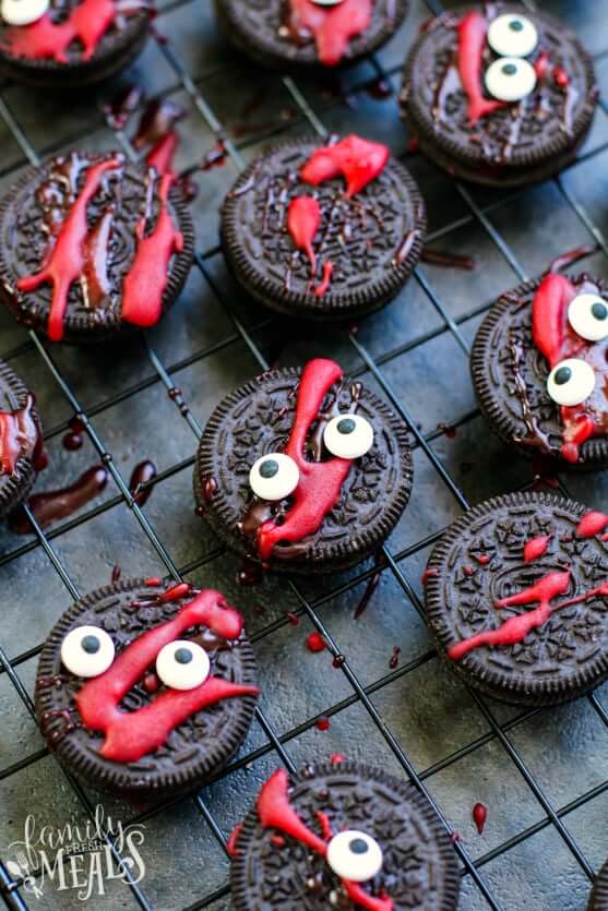 Spooky Halloween Oreos