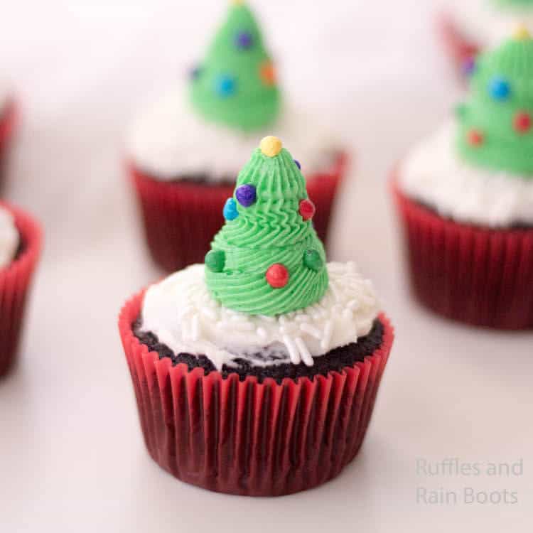 Christmas Mini-Tree Cupcakes