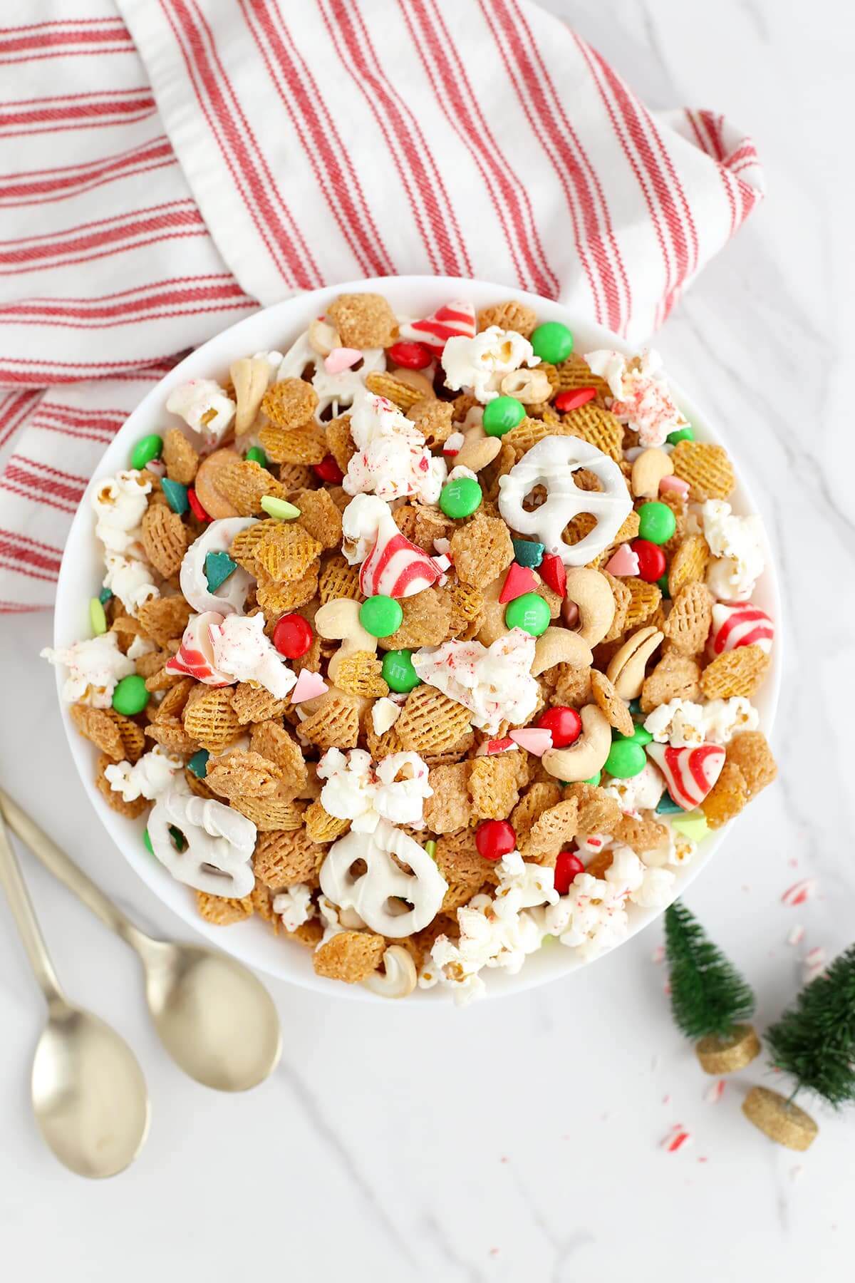 Christmas Snack Mix