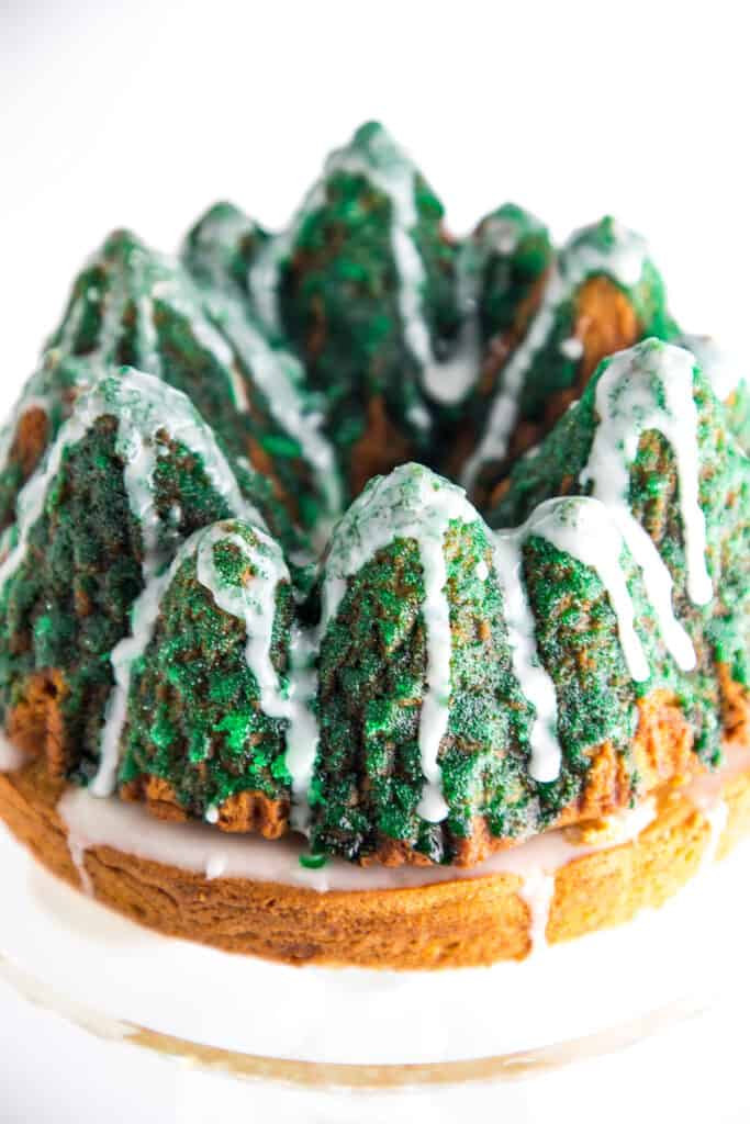 Easy Christmas Tree Cake