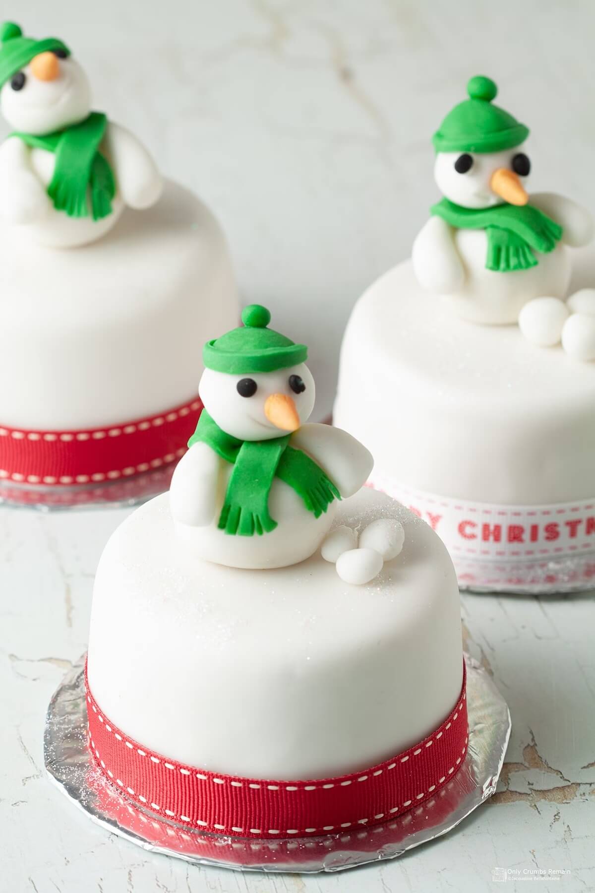 Fondant Snowman Cake