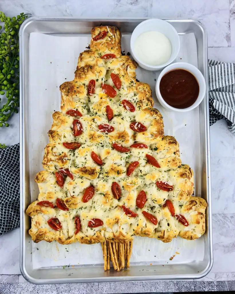 Savory Cheesy Christmas Tree Pull-Apart Bread