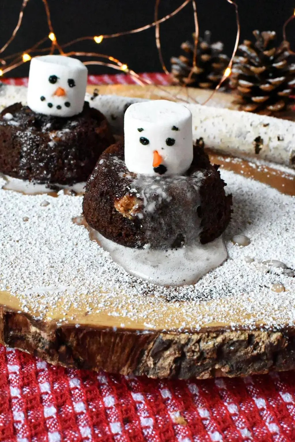 Single Serve Melting Snowman Cakes