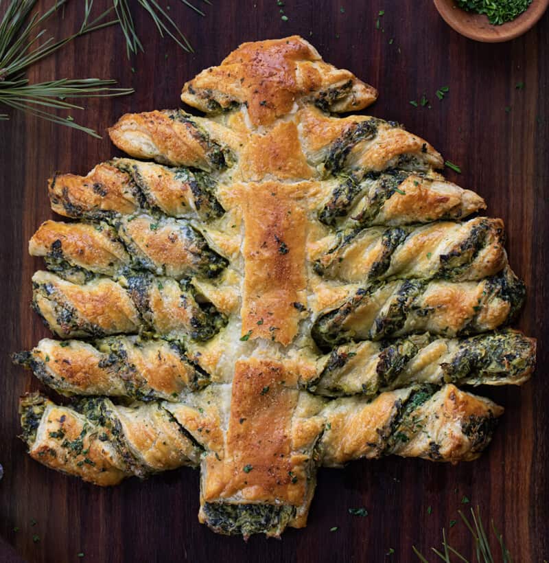 Spinach Dip Pull-Apart Christmas Tree