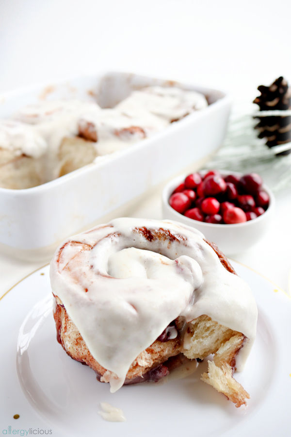 Vegan Cranberry Cinnamon Rolls