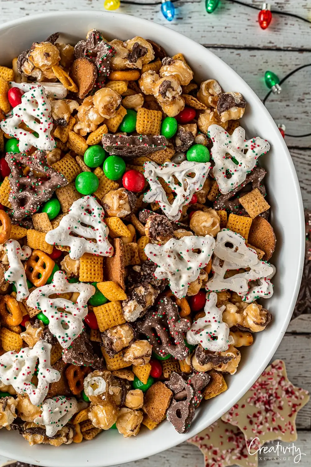 Christmas Snack Mix (Sweet and Salty)