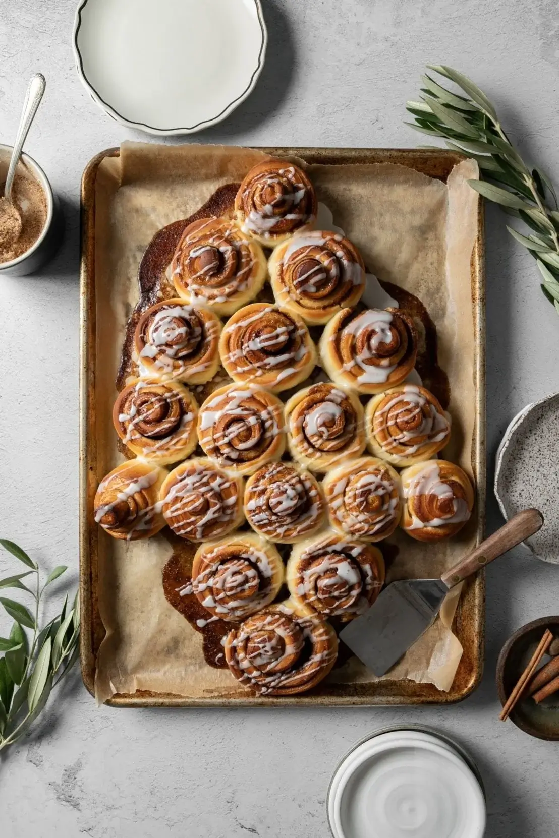 Cinnamon Roll Christmas Tree