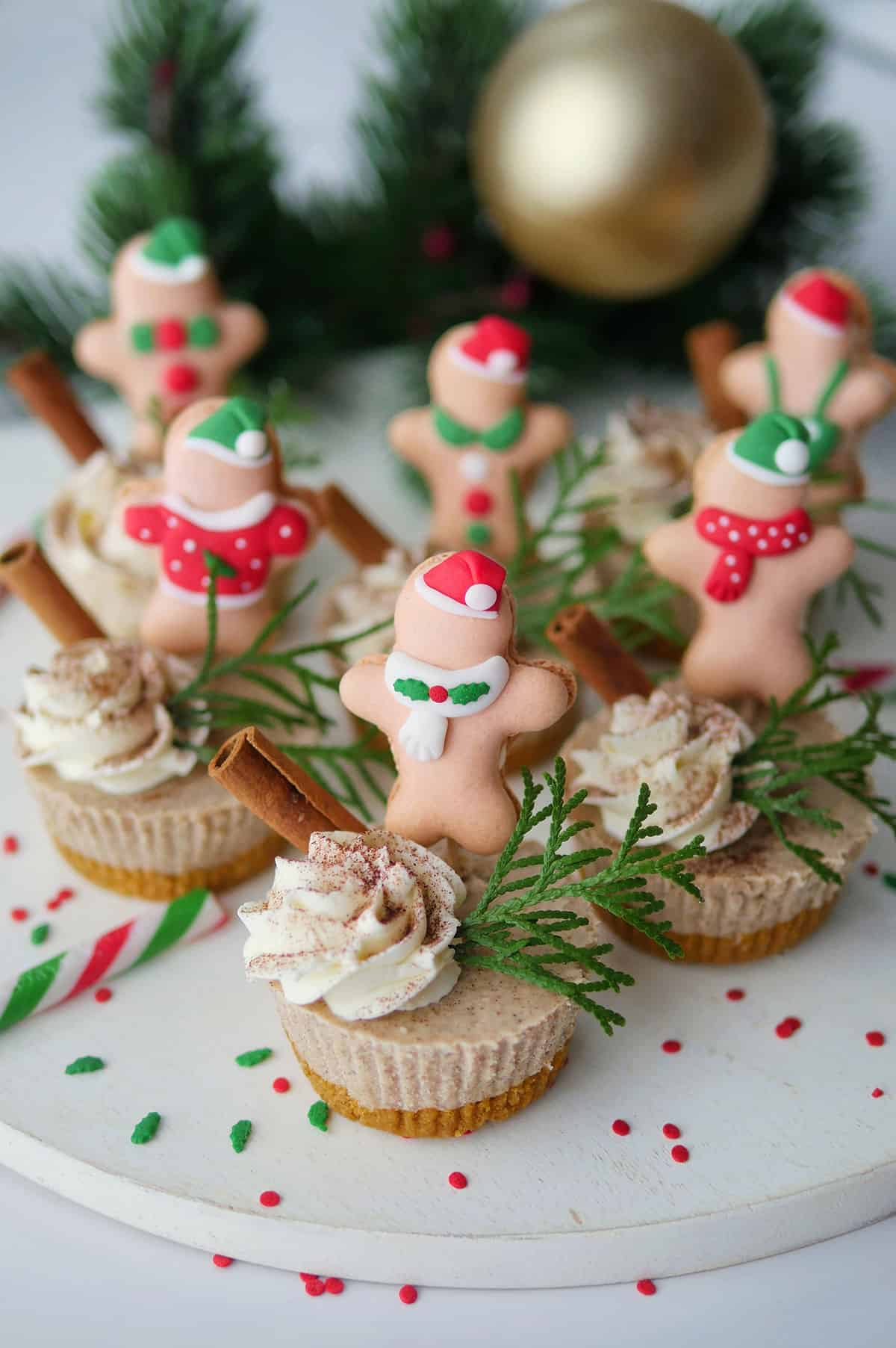 No-Bake Gingerbread Spice Cheesecake Cups