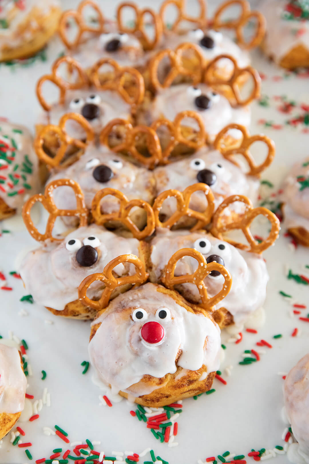 Reindeer Cinnamon Rolls