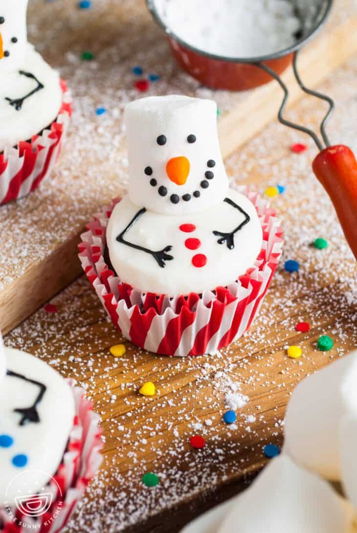 Snowman Cupcakes