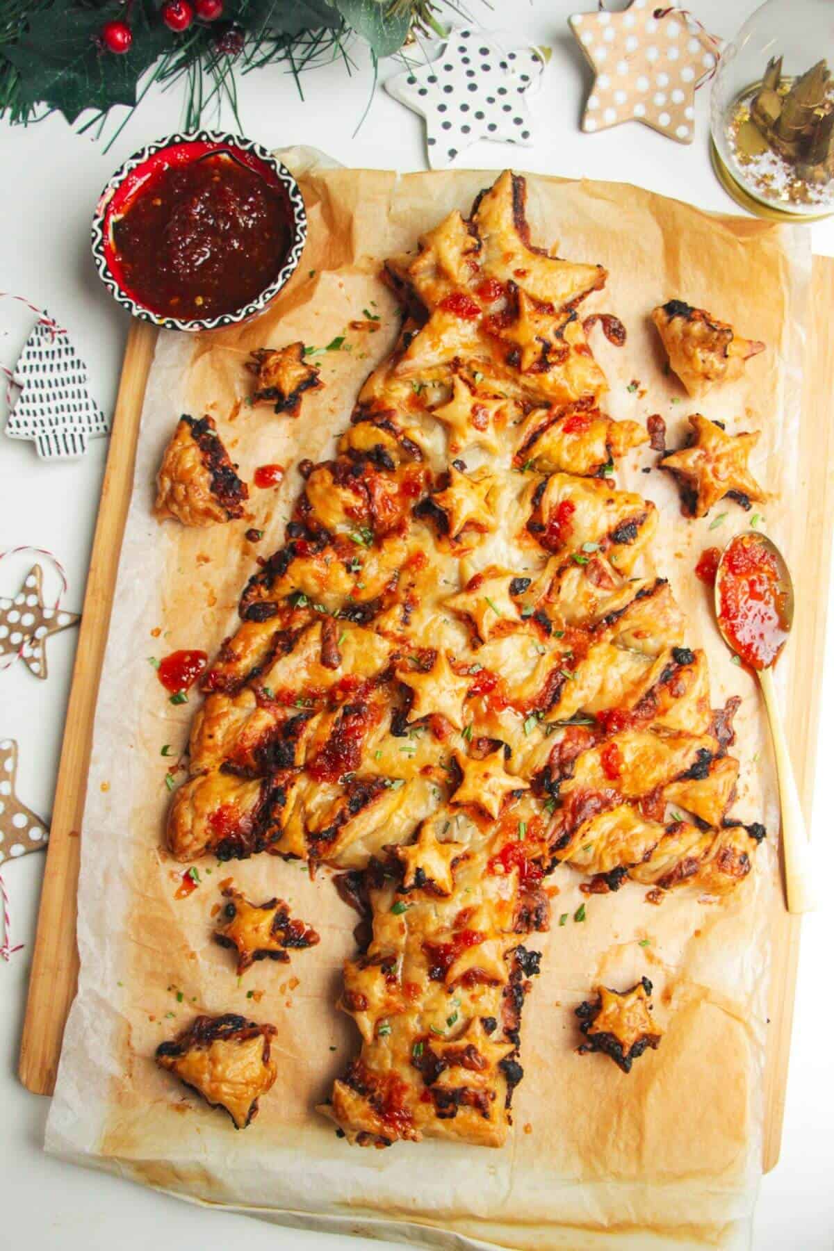 Cheesy Puff Pastry Christmas Tree