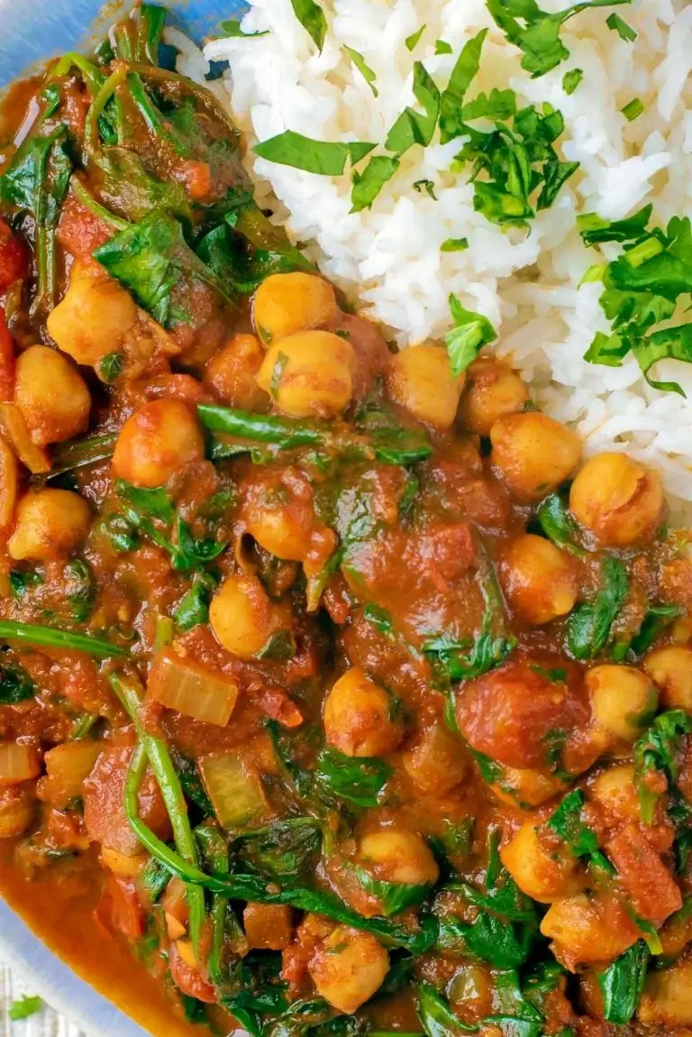10 Minute Chickpea And Spinach Curry